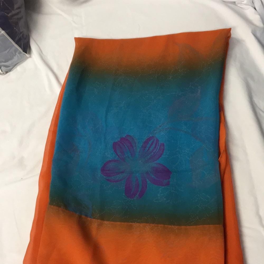 Saree - Picture 2 of 2
